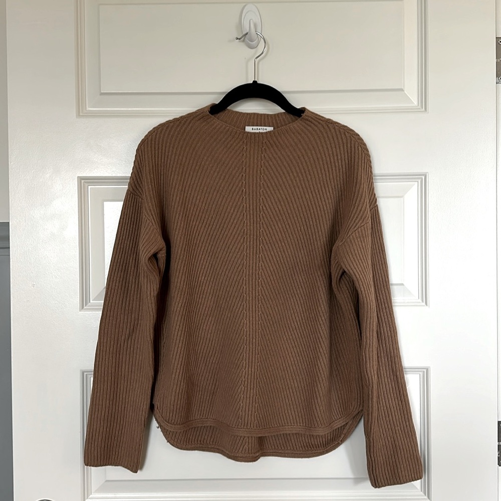 Aritzia Babaton Knit Sweater Size Small